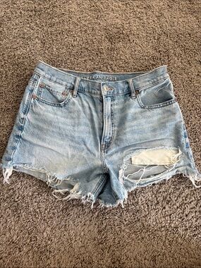 American Eagle strigid relaxed short